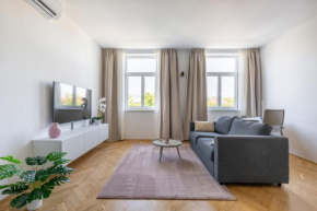 Spacious and freshly renovated apartment